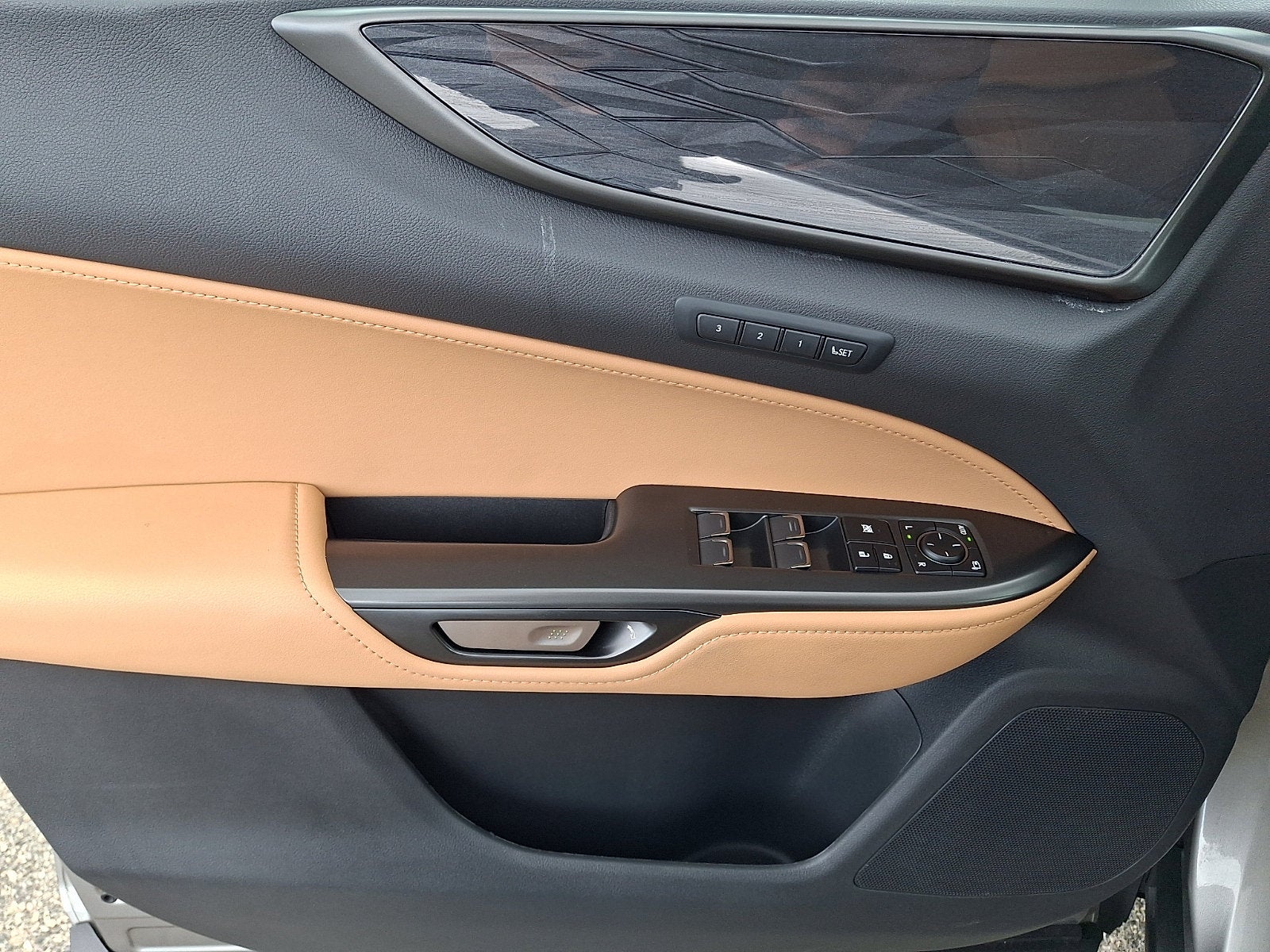 2026 Lexus NX 350 - Photo 13
