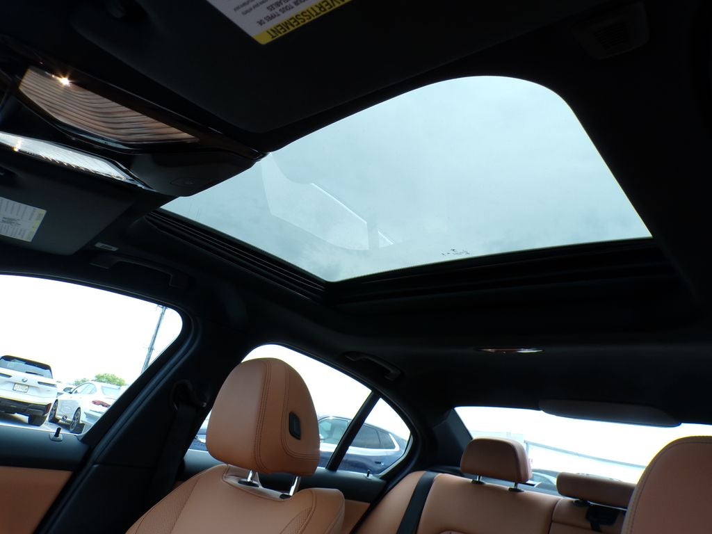 2025 BMW 3 Series 330i xDrive