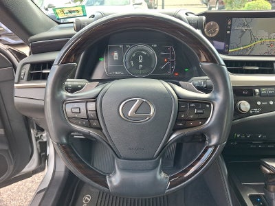 2021 Lexus ES 300h