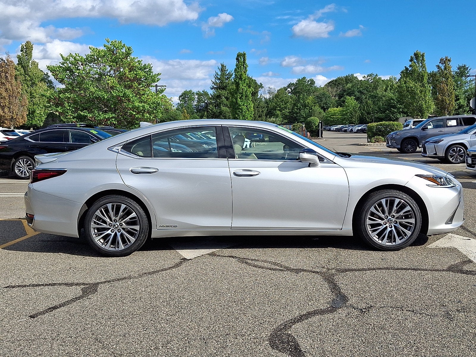 2021 Lexus ES 300h