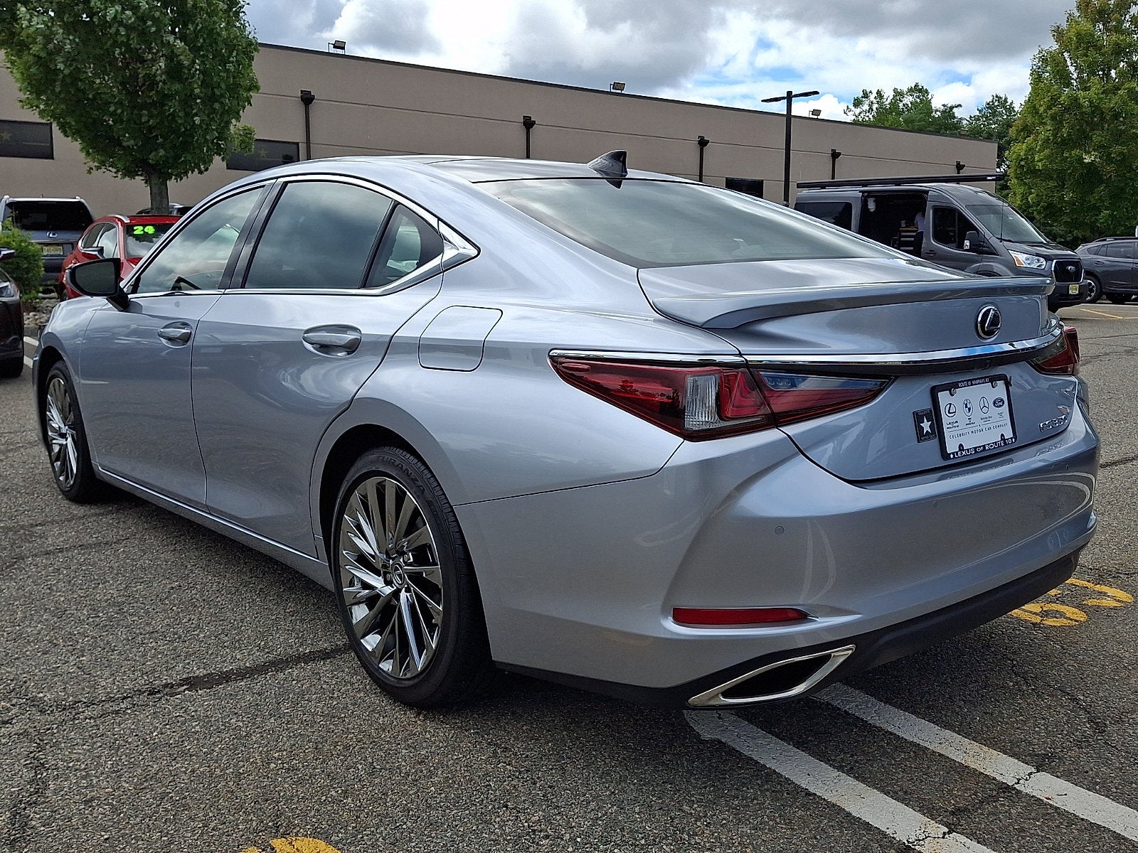 2025 Lexus ES 350 Ultra Luxury