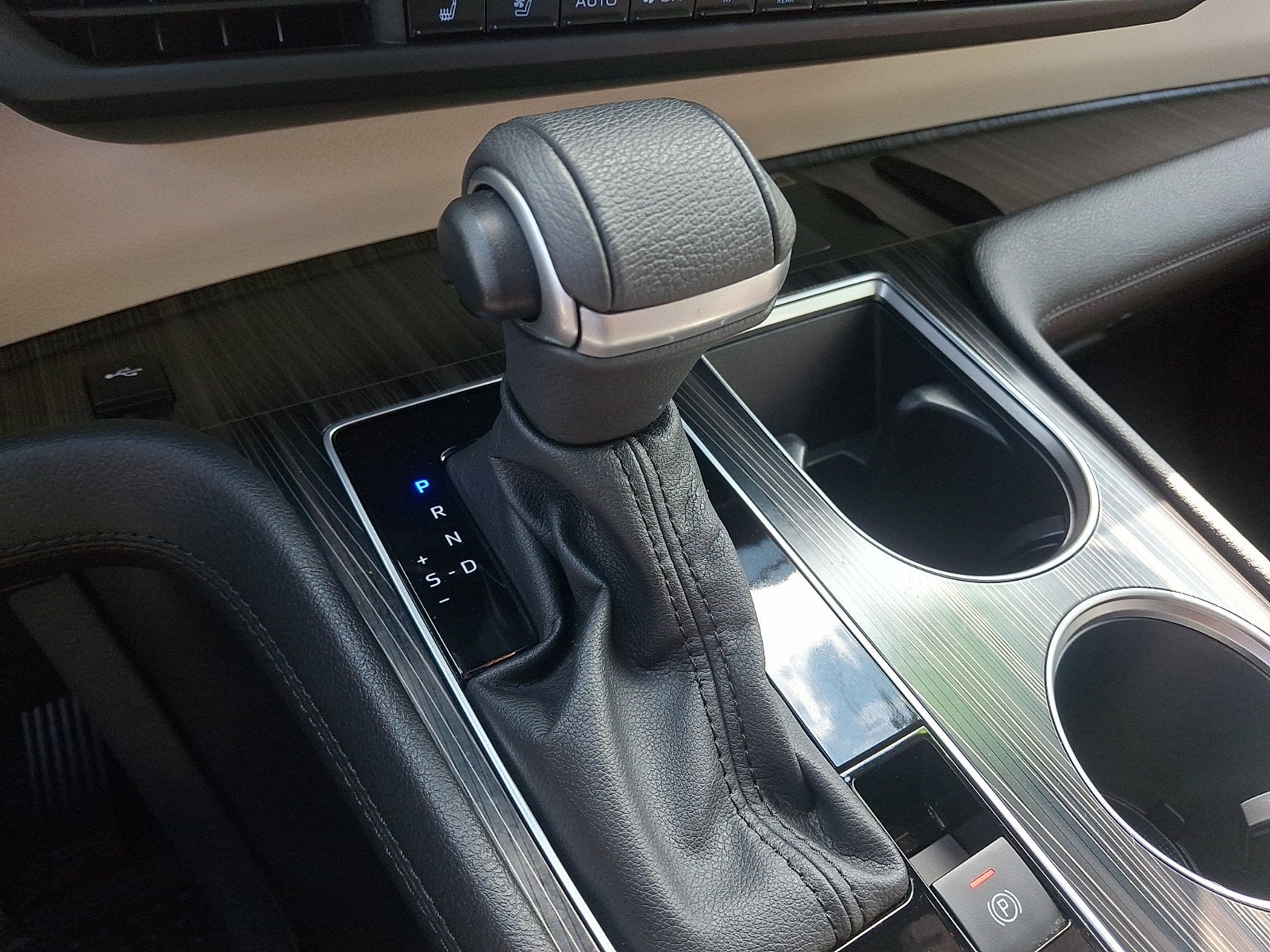 2024 Toyota Sienna Platinum 7 Passenger