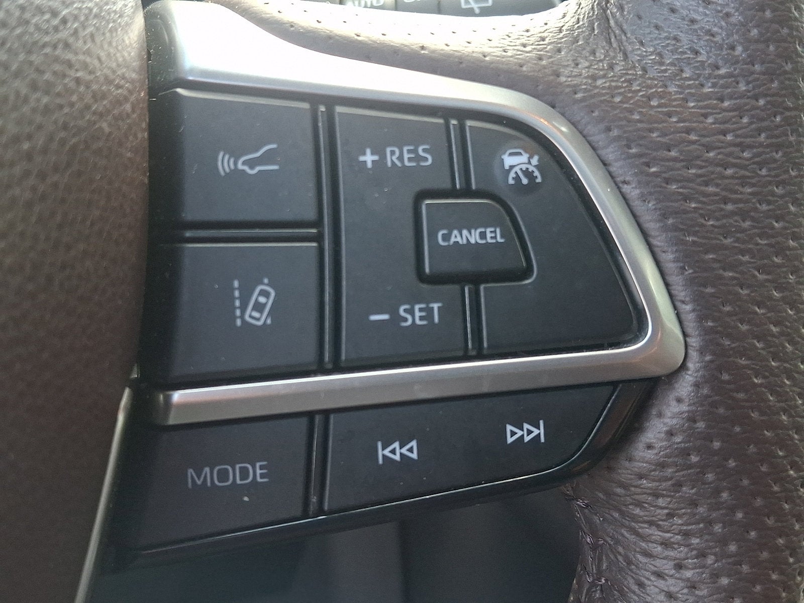 2024 Toyota Sienna Platinum 7 Passenger
