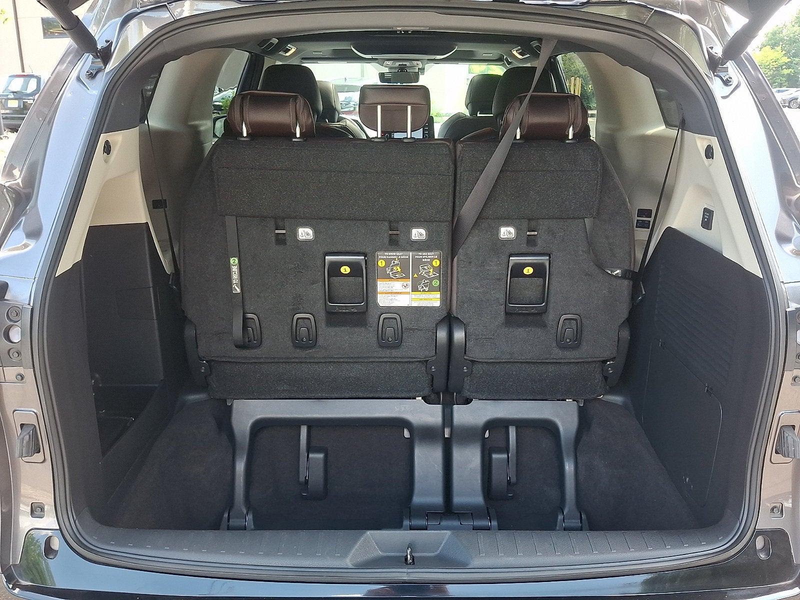 2024 Toyota Sienna Platinum 7 Passenger