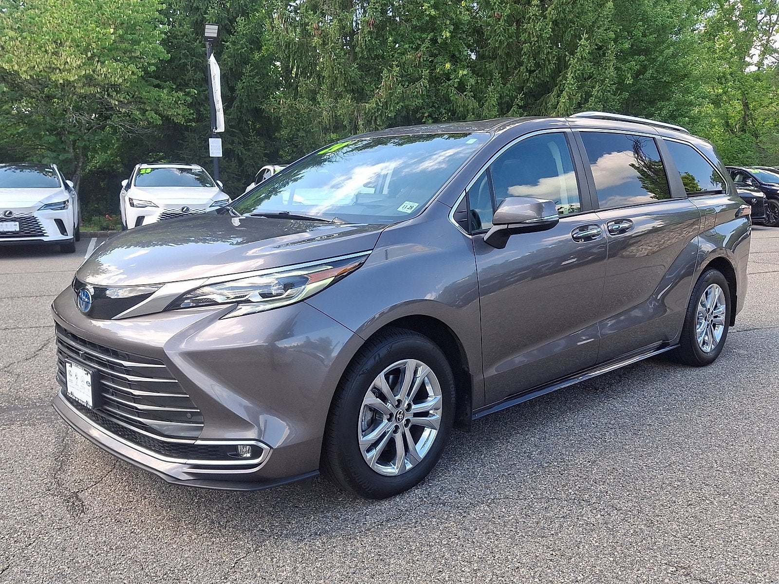 2024 Toyota Sienna Platinum 7 Passenger