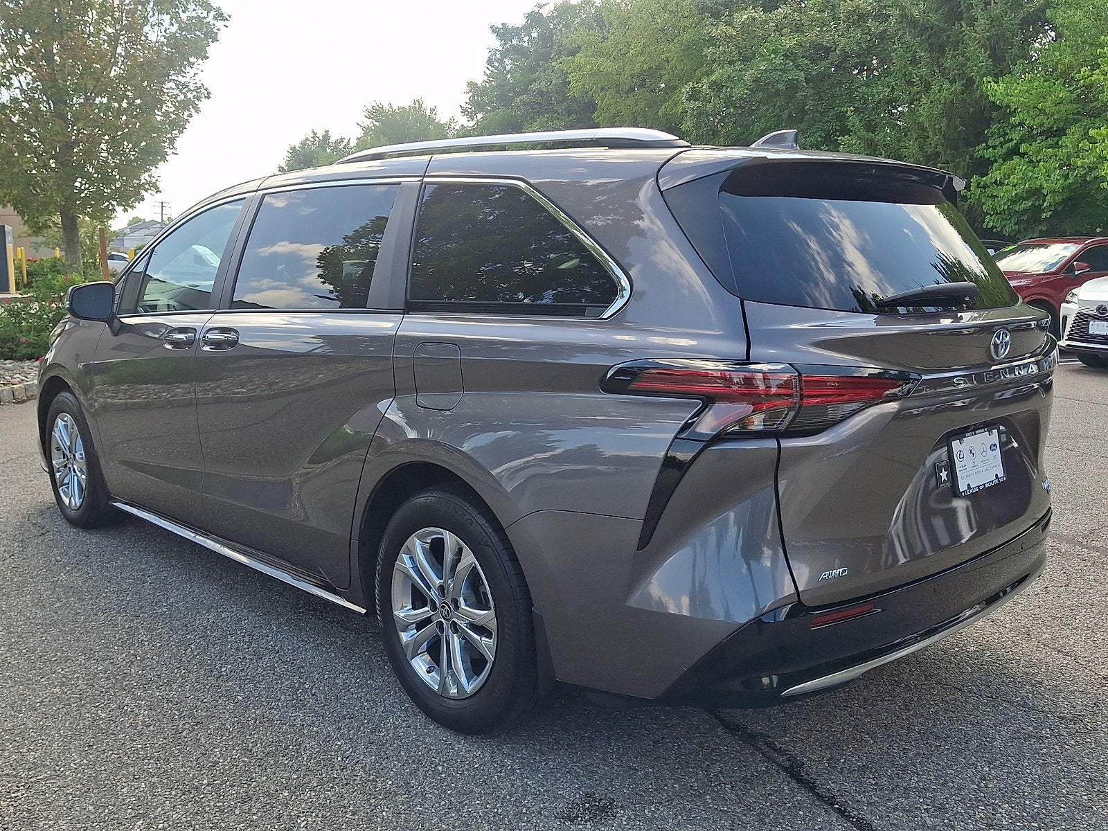 2024 Toyota Sienna Platinum 7 Passenger