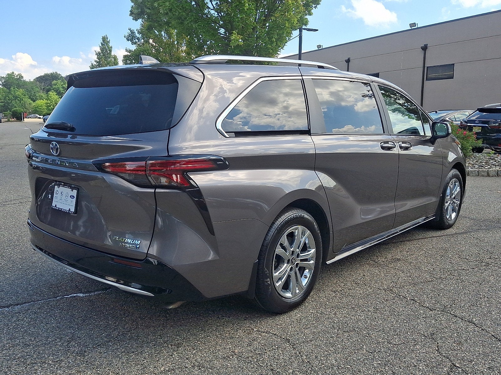 2024 Toyota Sienna Platinum 7 Passenger