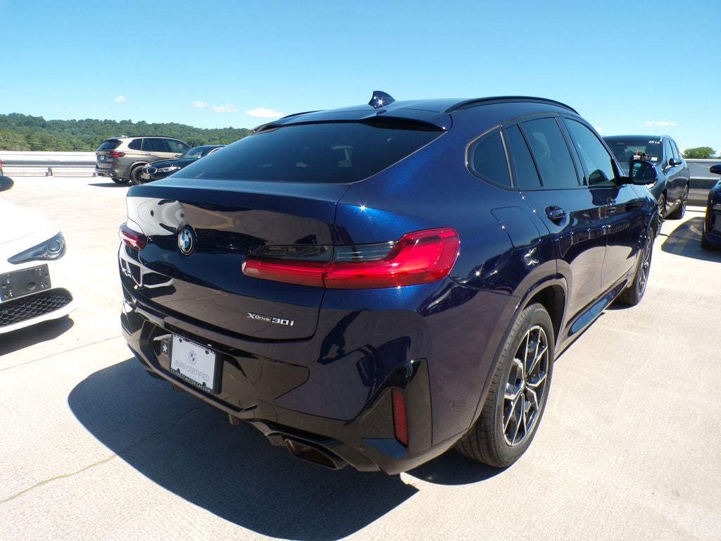 2023 BMW X4 xDrive30i
