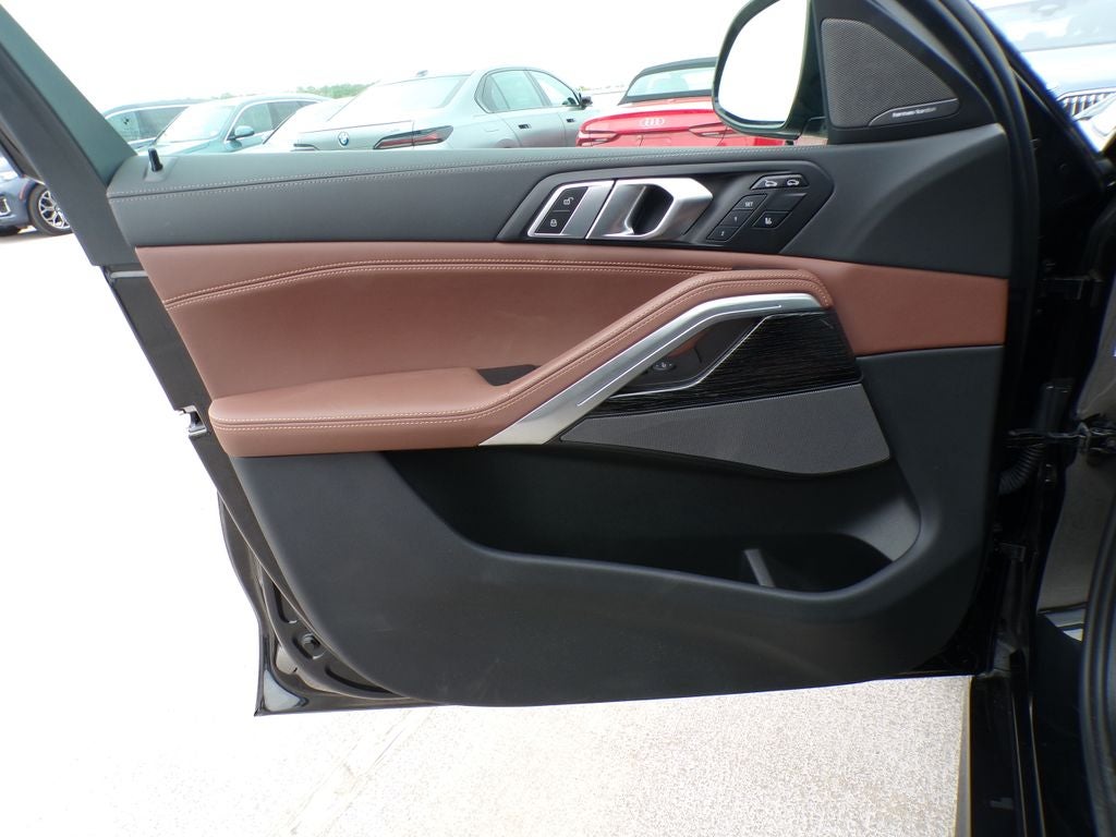 2024 BMW X6 M60i
