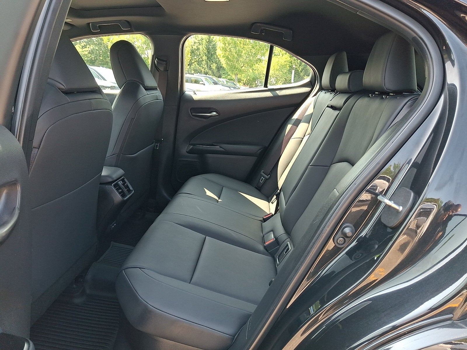 2023 Lexus UX 250h Premium