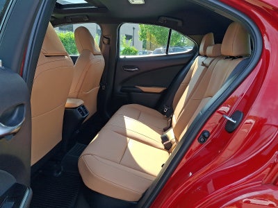 2024 Lexus UX 250h Premium