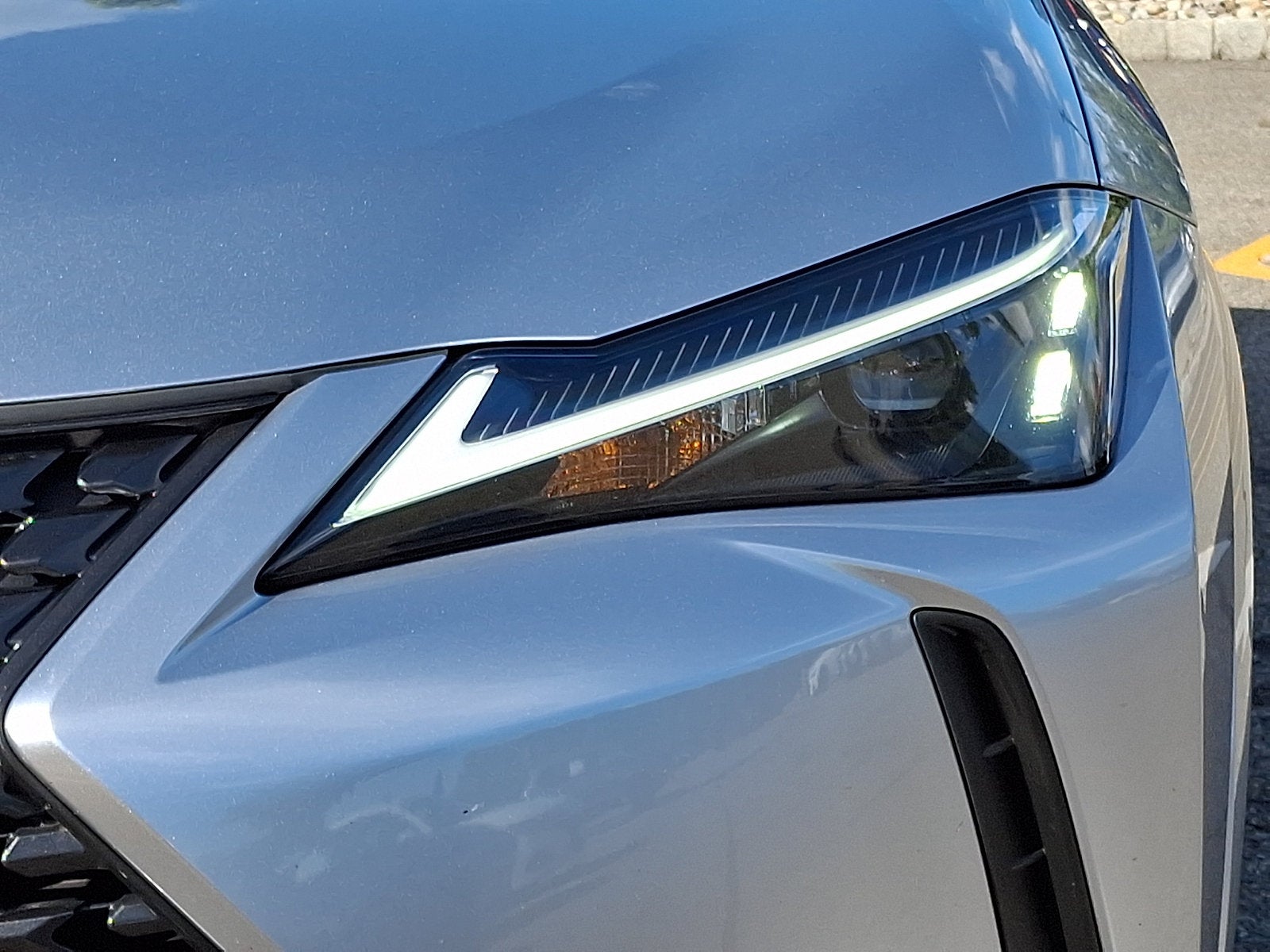 2024 Lexus UX 250h Premium