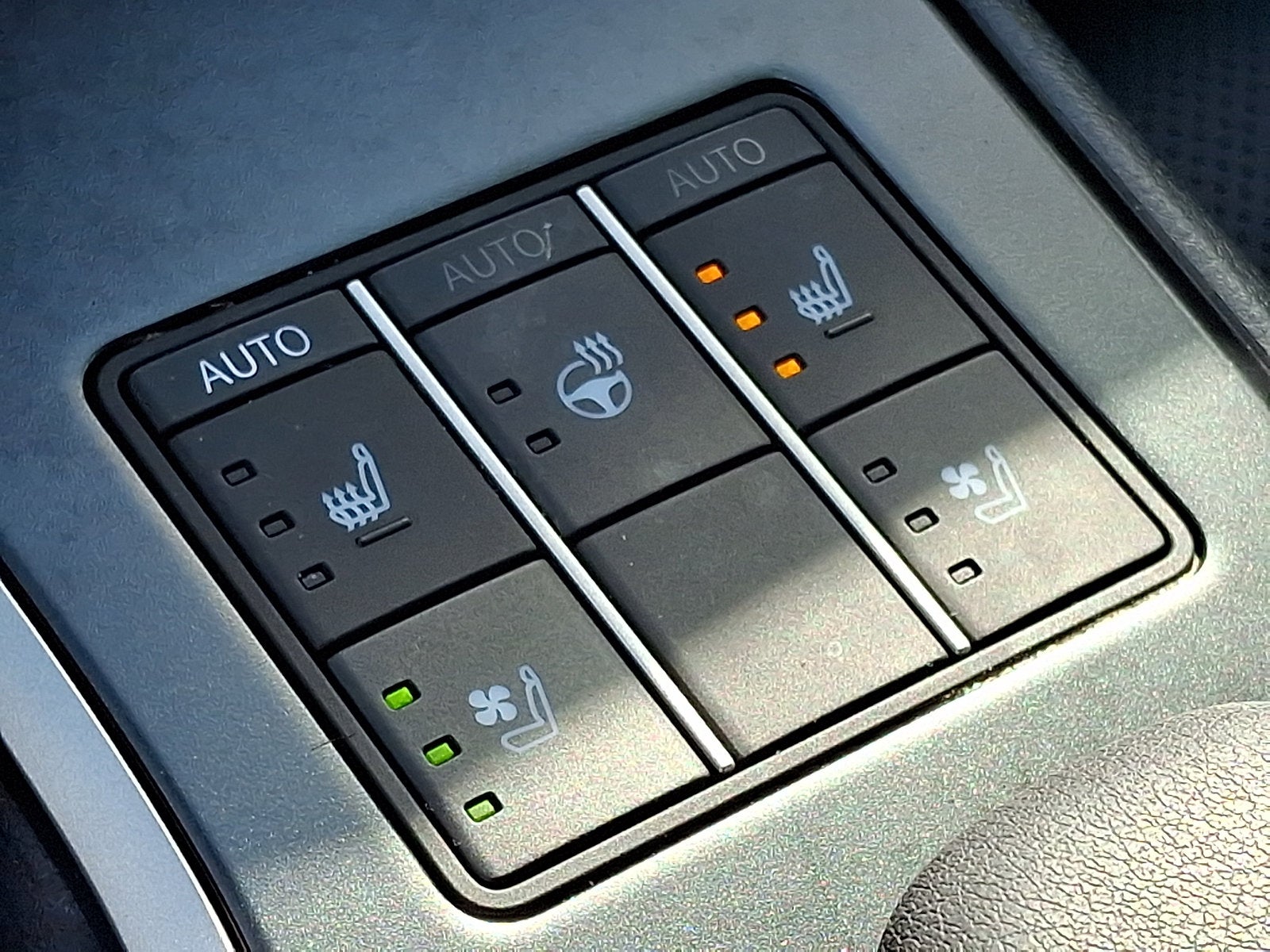 2024 Lexus UX 250h Premium